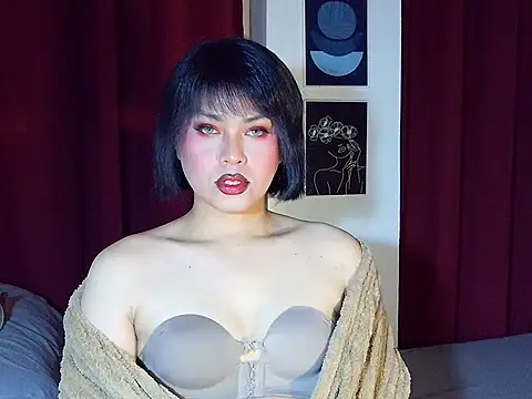 Snapshot of MistressLuna1 chatting on January 2026 03:04:02 PM MistressLuna1 online show from January 2026 03:04:02 PM