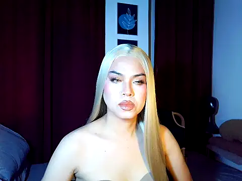 Snapshot of MistressLuna1 chatting on February 2026 01:26:01 AM MistressLuna1 online show from February 2026 01:26:01 AM
