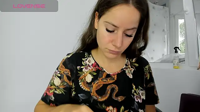 DiamondKay online show from October 2025 07:06:01 AM