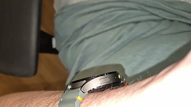 Snapshot of -luckybong- chatting on February 2025 09:11:02 PM -luckybong- online show from February 2025 09:11:02 PM