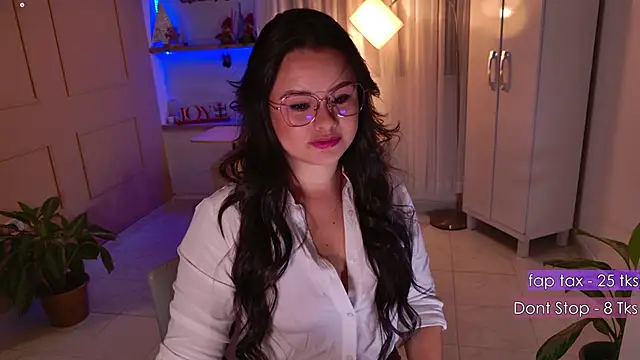 Snapshot of missvale chatting on December 2025 03:14:02 AM missvale online show from December 2025 03:14:02 AM