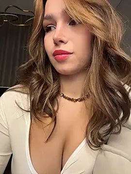 stefannichka online show from April 2026 08:18:01 PM