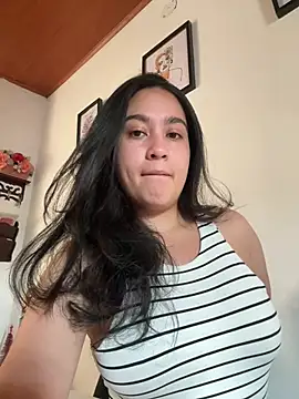 Snapshot of Nina_lovi chatting on December 2024 07:48:02 PM Nina lovi online show from December 2024 07:48:02 PM