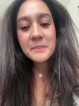 Snapshot of Nina_lovi chatting on May 2026 08:58:02 PM Nina lovi online show from May 2026 08:58:02 PM