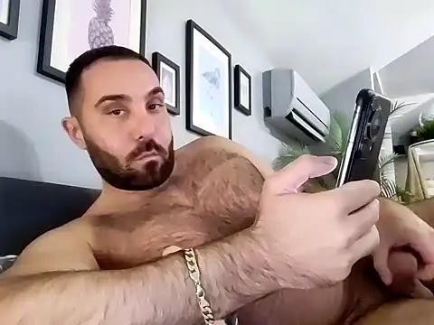 Kallobs online show from November 2025 07:36:02 PM