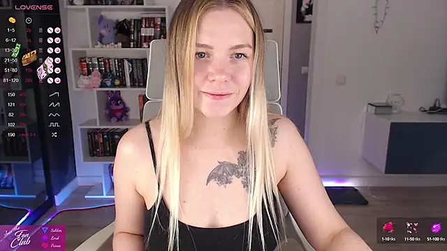 Emma Bryan online show from October 2025 08:06:02 PM