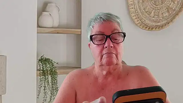 Snapshot of GrannyChrissy68 chatting on June 2026 11:36:01 AM GrannyChrissy68 online show from June 2026 11:36:01 AM