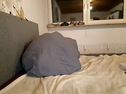 Snapshot of RubyRubin chatting on January 2025 11:13:02 PM RubyRubin online show from January 2025 11:13:02 PM