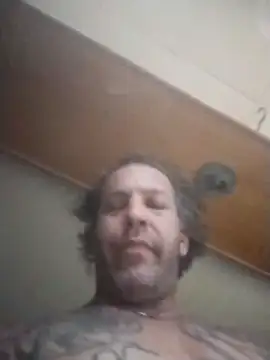 trucker1979 online show from December 2025 04:38:01 PM