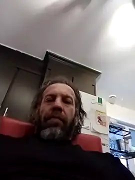 trucker1979 online show from February 2026 10:28:02 PM