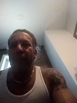 trucker1979 online show from June 2026 05:13:02 PM