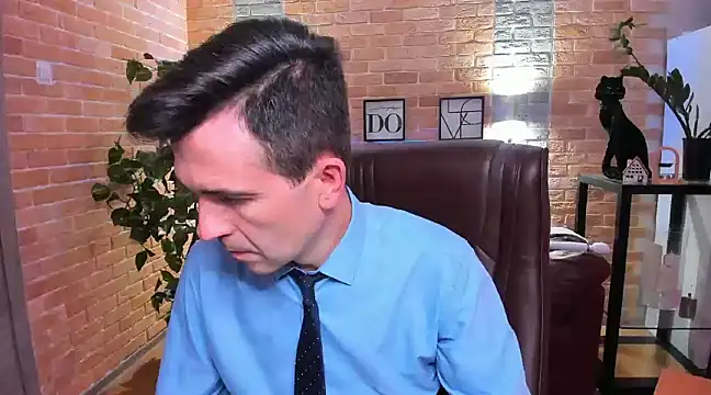 SteveTiger online show from January 2025 03:02:01 PM