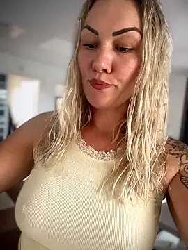 Snapshot of NastyMilf_ chatting on April 2026 09:52:02 AM NastyMilf online show from April 2026 09:52:02 AM