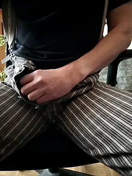 Justforoneday online show from November 2025 12:27:02 PM