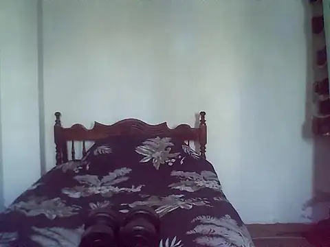 Latinjim29 online show from December 2025 06:04:02 PM