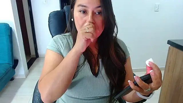 Ixchel Anaid online show from March 2025 11:43:02 PM