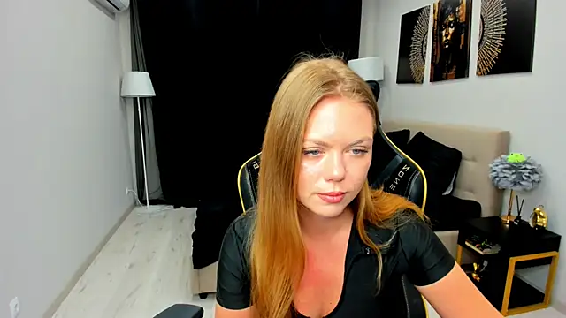 Strawberrye online show from February 2026 03:21:01 AM