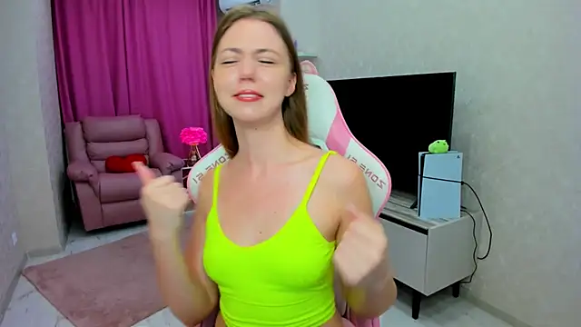 Strawberrye online show from June 2026 03:22:02 AM