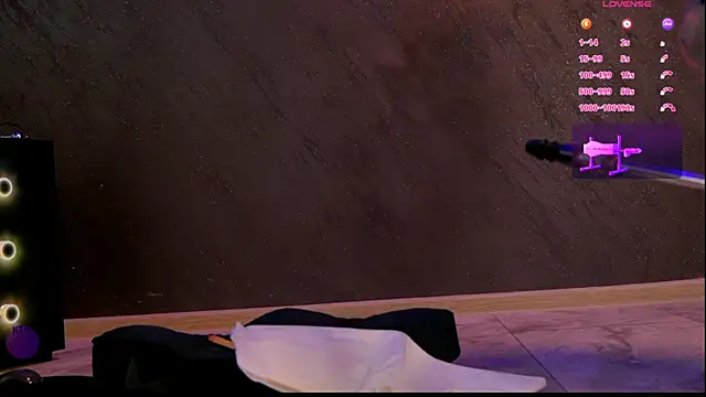 im-your-lovee online show from March 2025 07:00:02 AM