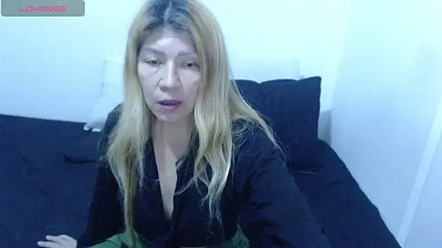 Dulce-Bella online show from March 2026 02:23:01 PM