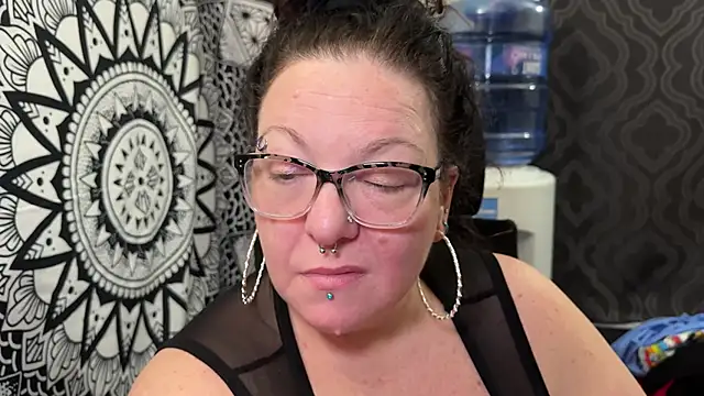 Snapshot of Miss_Phat_Booty chatting on January 2025 04:02:02 AM Miss Phat Booty online show from January 2025 04:02:02 AM