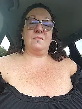 Snapshot of Miss_Phat_Booty chatting on September 2025 08:41:01 PM Miss Phat Booty online show from September 2025 08:41:01 PM