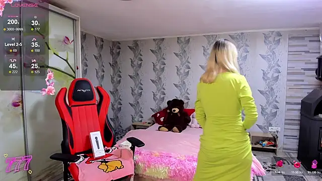 luxurydoll21 online show from April 2026 09:34:02 AM