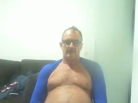 ConradinhoBR50 online show from June 2026 09:35:01 PM