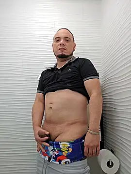 latinoflpr online show from March 2026 08:04:01 PM