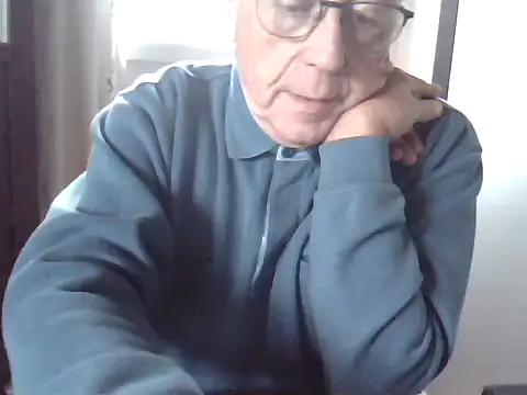 johnjohn622662 online show from November 2025 10:57:02 AM