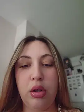 Snapshot of sofiabichota chatting on June 2026 03:54:02 PM sofiabichota online show from June 2026 03:54:02 PM