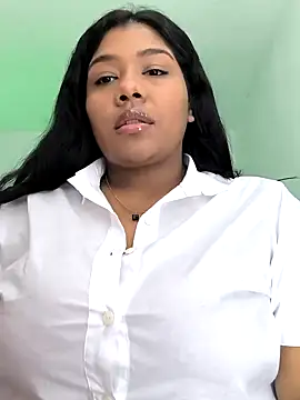 Snapshot of paola091 chatting on December 2024 12:54:01 AM paola091 online show from December 2024 12:54:01 AM