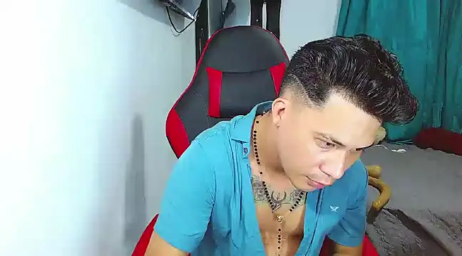 boyhot23x online show from December 2024 03:34:01 AM