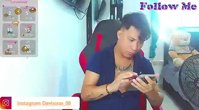 boyhot23x online show from January 2025 02:45:01 PM