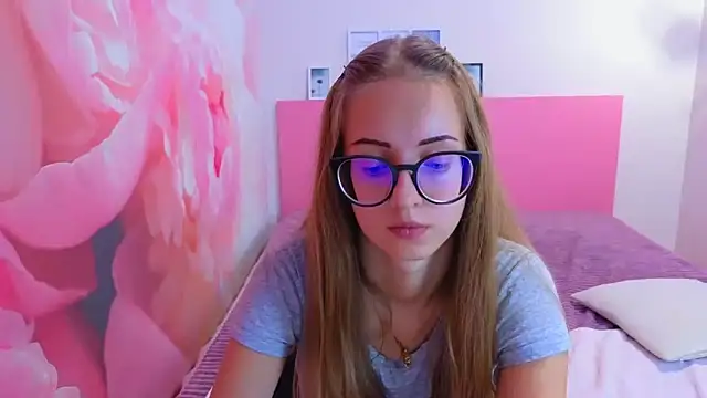 AliceAdams online show from October 2025 06:55:02 AM