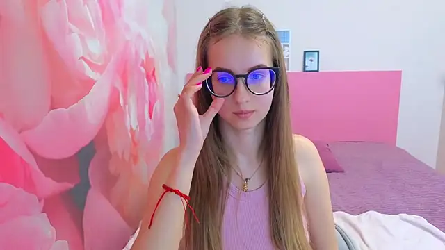 AliceAdams online show from March 2026 07:56:02 AM