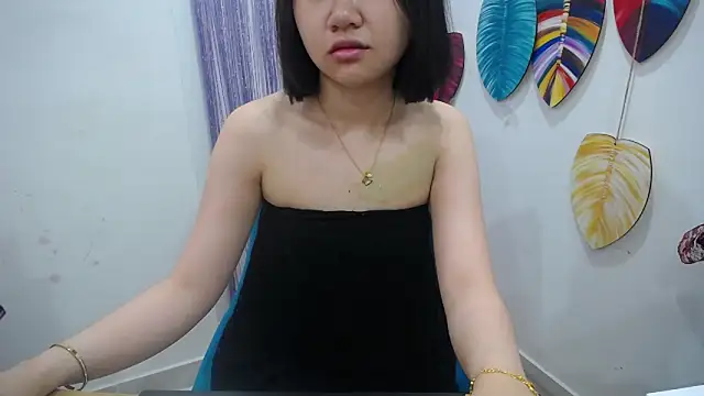 Snapshot of Aminababiew chatting on April 2026 06:19:01 AM Aminababiew online show from April 2026 06:19:01 AM