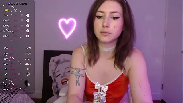 PlayfulApril online show from December 2024 01:18:02 AM