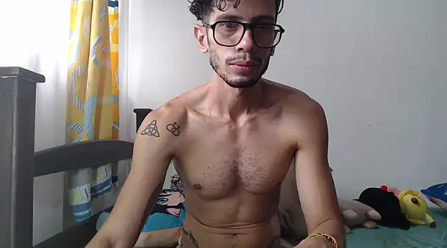 alisterxxx online show from February 2025 05:21:02 PM