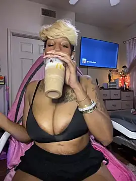 MzParker online show from January 2025 02:30:02 PM