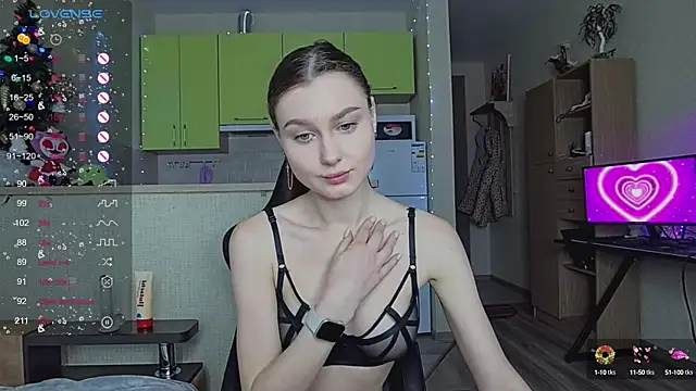 Snapshot of _Sweet_Lilit_ chatting on January 2025 10:43:01 AM  Sweet Lilit  online show from January 2025 10:43:01 AM