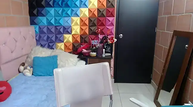 katifoxx online show from March 2025 03:40:01 PM