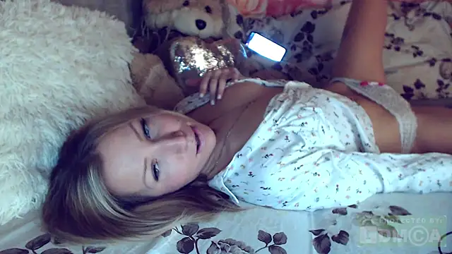 mimmi  online show from January 2025 11:11:02 PM