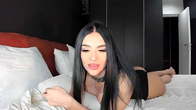 Snapshot of AshleyCums chatting on December 2024 05:14:02 PM AshleyCums online show from December 2024 05:14:02 PM