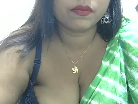 ROSEE MERRYYYY online show from February 2026 05:42:01 PM