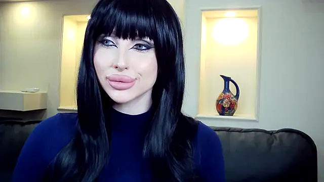 Snapshot of Lady_Joli chatting on November 2025 09:20:01 PM Lady Joli online show from November 2025 09:20:01 PM