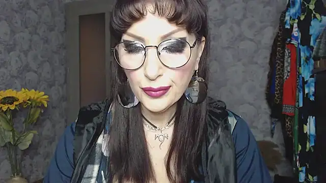 Aziza1 online show from April 2026 01:53:01 PM