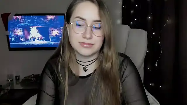 SeasonalSomeone online show from January 2025 08:37:02 PM