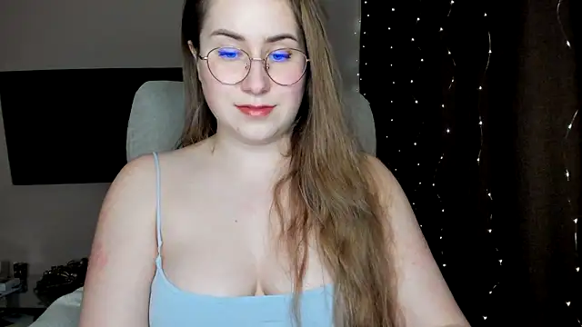 SeasonalSomeone online show from January 2025 10:21:01 PM