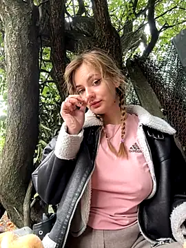 Snapshot of Night_dreams chatting on September 2025 08:51:02 AM Night dreams online show from September 2025 08:51:02 AM